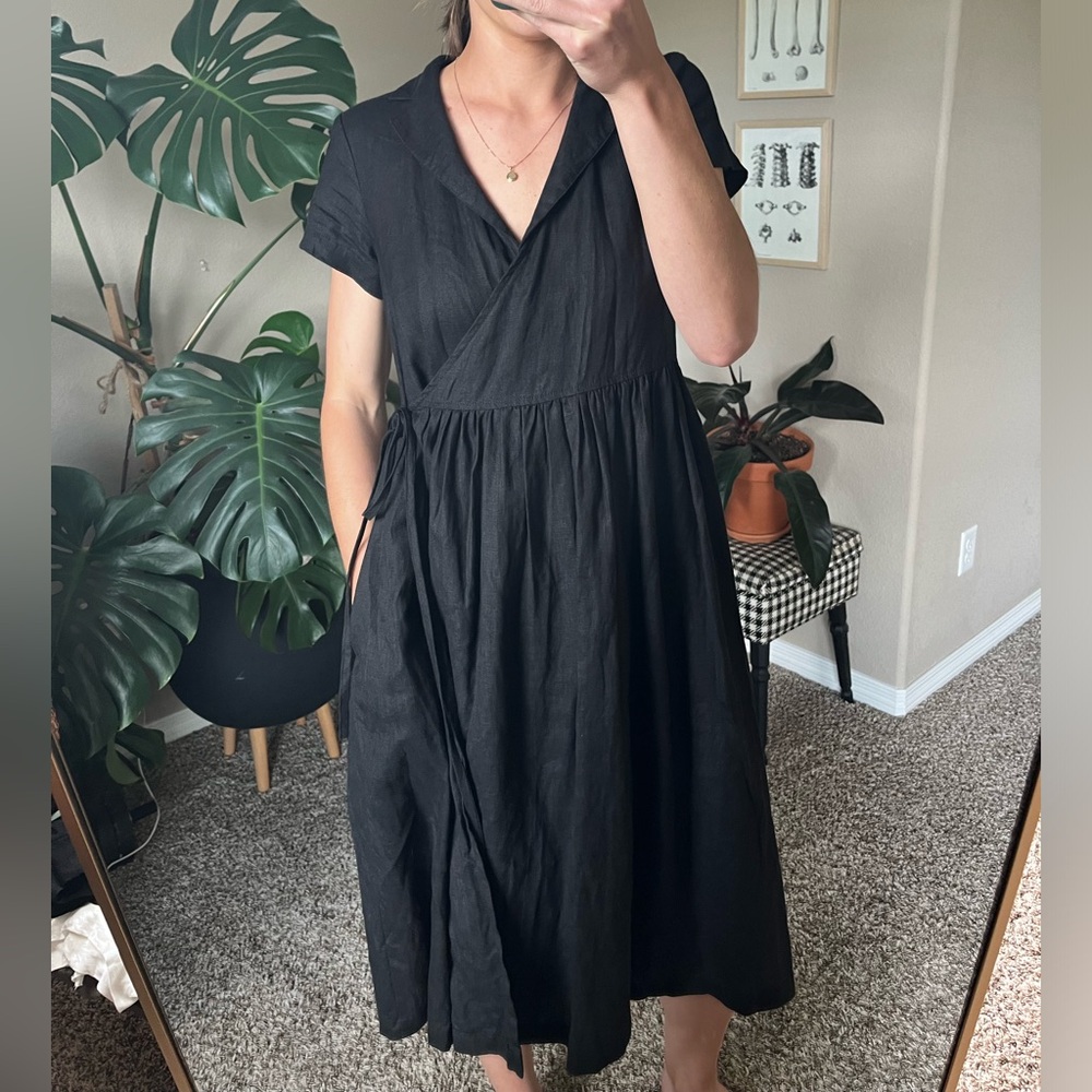 Women’s Black Midi Wrap Dress - Classic Short-Sleeve